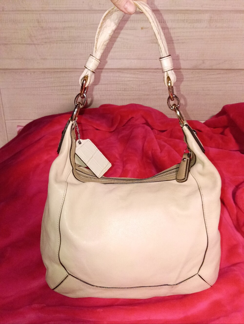 Coach Kristin Spectator Cream Leather Shoulder Bag with Silver Chain Hardware - Picture 2 of 11